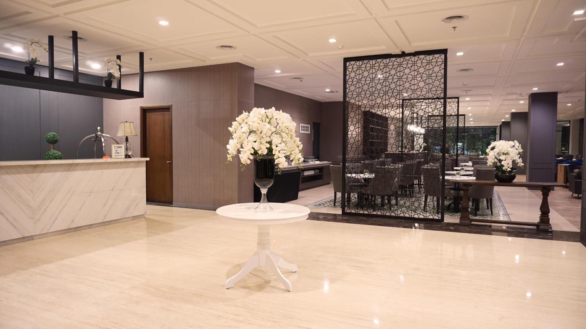 Rivoli Hotel Jakarta Exterior foto