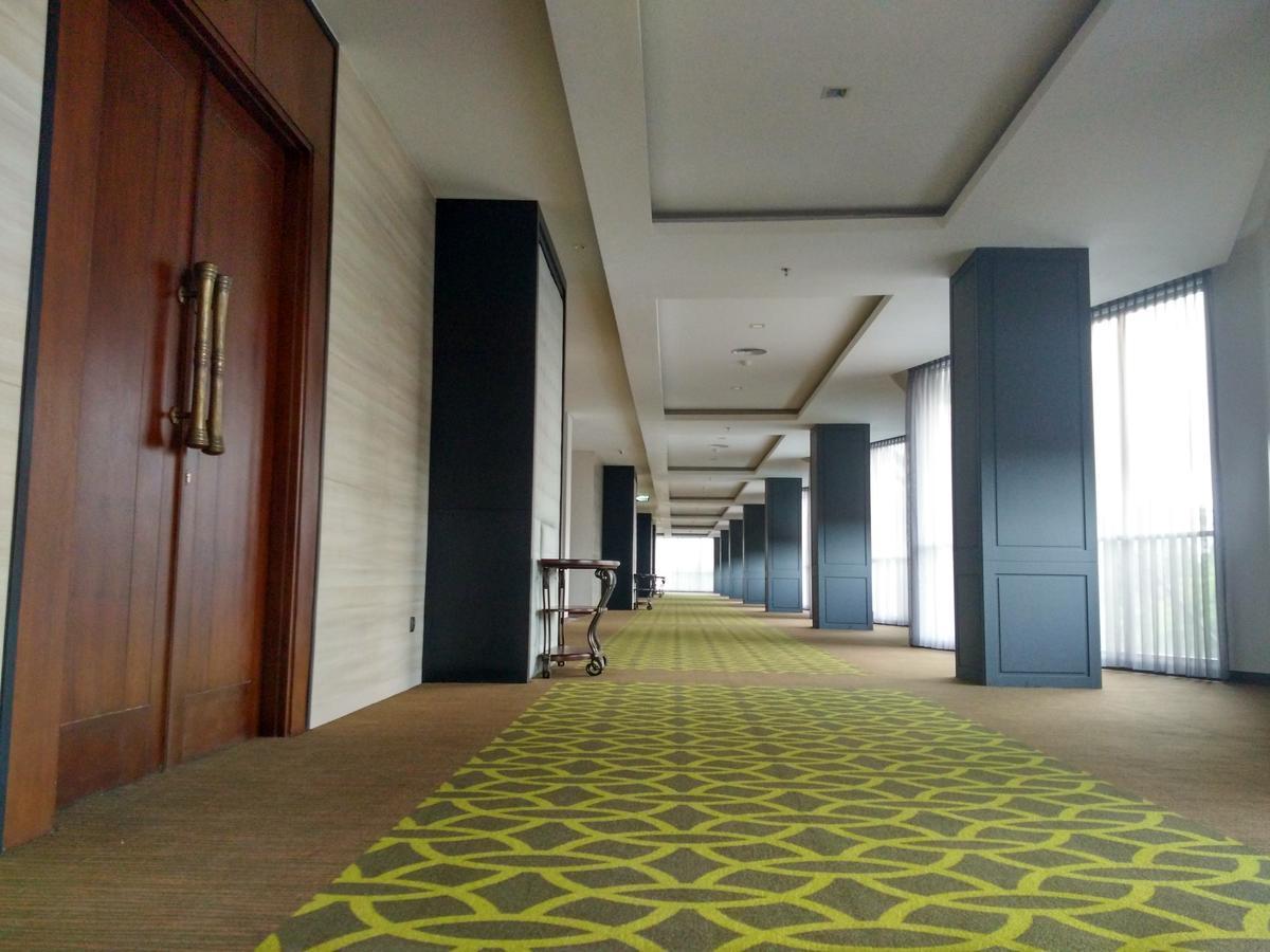 Rivoli Hotel Jakarta Exterior foto